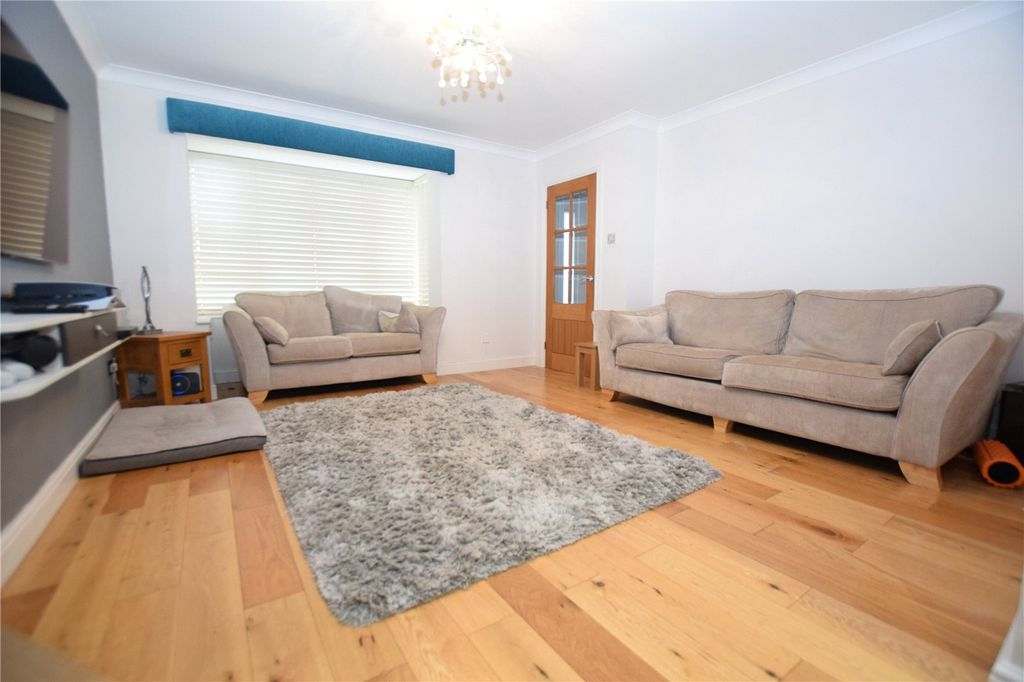 Property photo 3 of 17 Picture No. 11