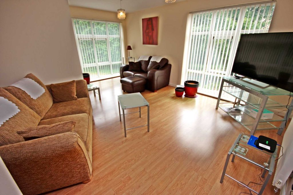 Property photo 3 of 9