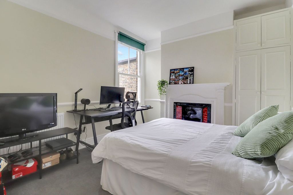 Property photo 3 of 16
