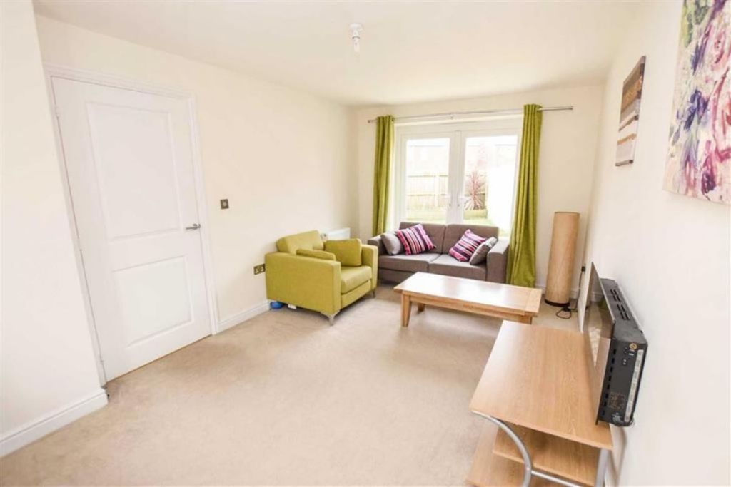 Property photo 3 of 10