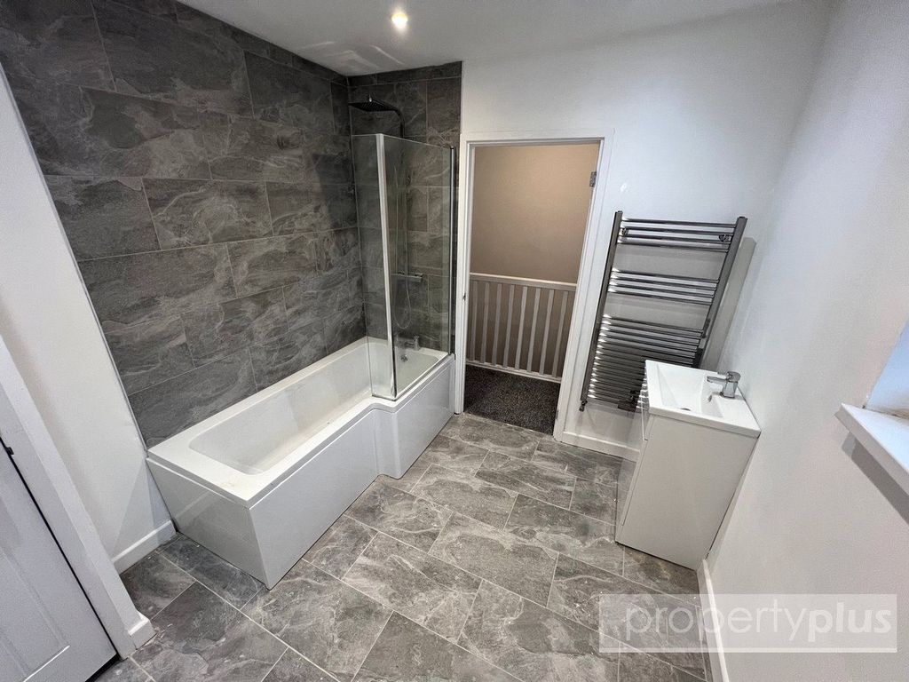 Property photo 1 of 16 Picture No. 05