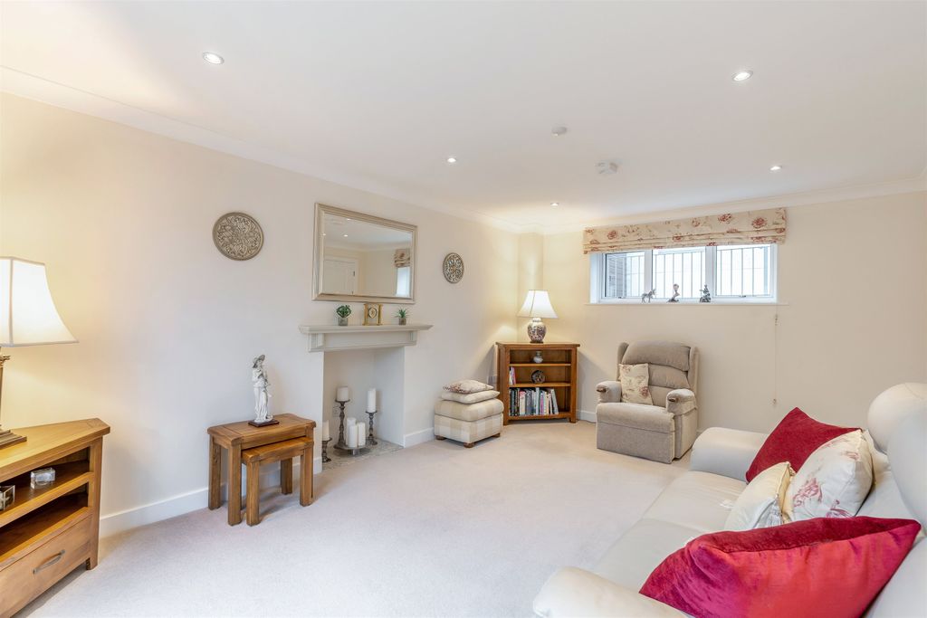 Additional image 4 of 3 bed detached house for saleDixton Close, Monmouth, Monmouthshire NP25