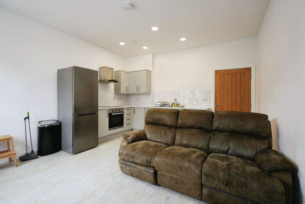 Additional image 6 of 2 bed flat for saleBalmoral Place, Halifax HX1