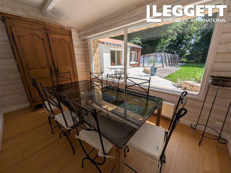 Property photo 3 of 10