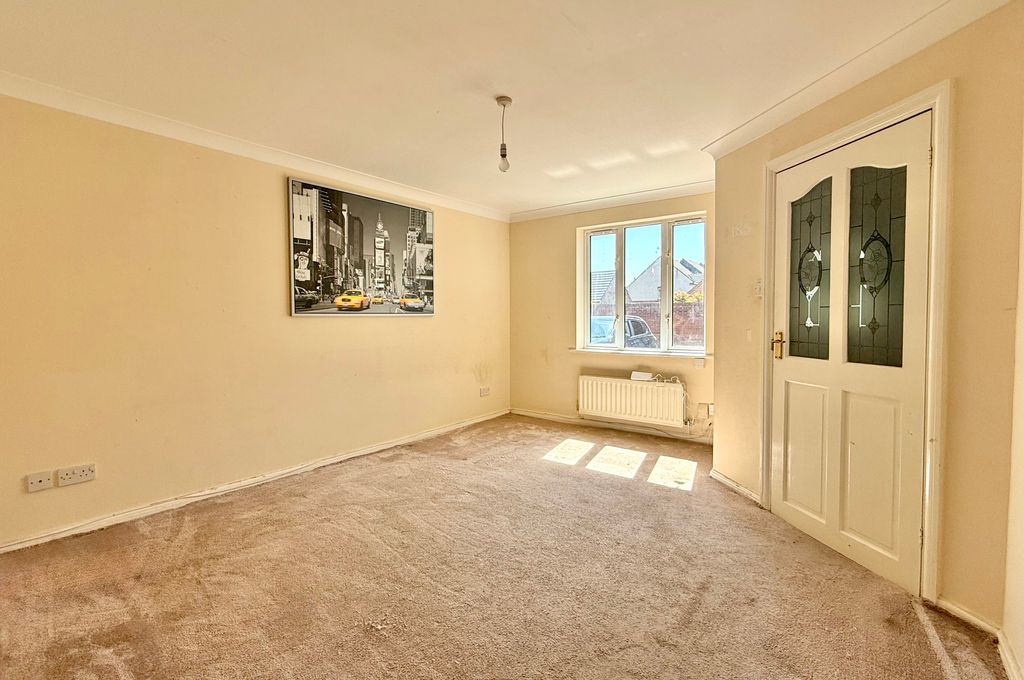 Property photo 3 of 12 Img_6937