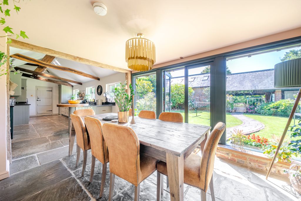 Property photo 2 of 23