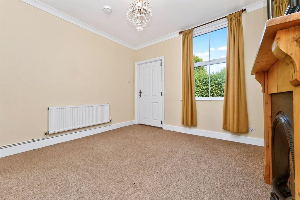 Property photo 3 of 15 Picture No. 05