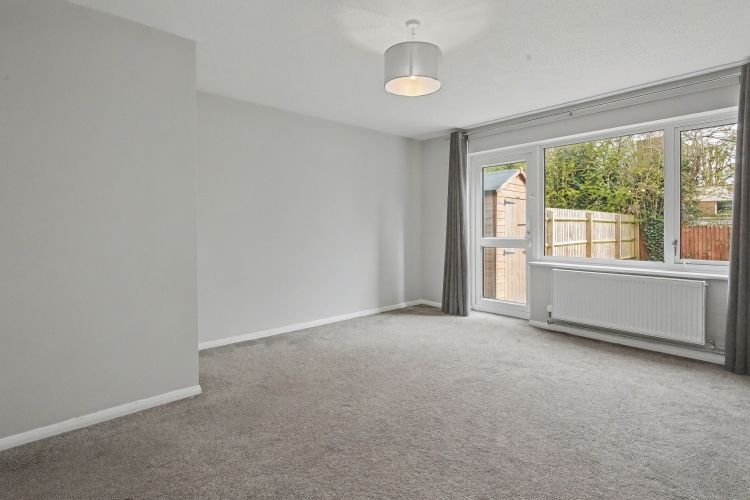 Property photo 3 of 9 325368