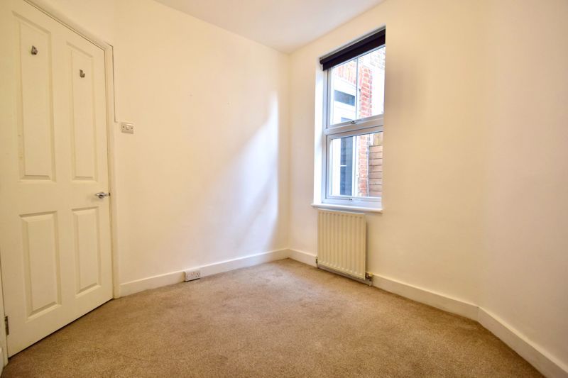 Property photo 3 of 12 Photo 5