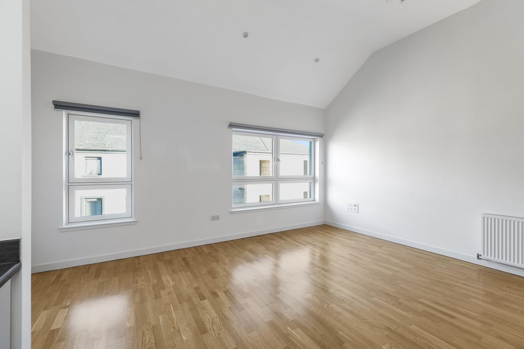 Property photo 3 of 18 Property Image 3