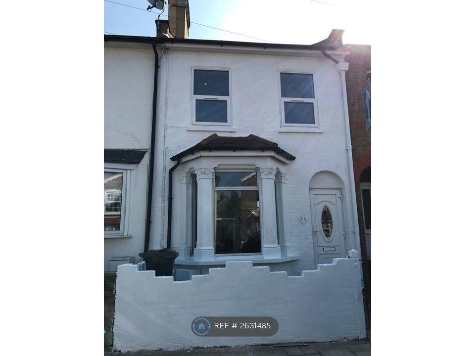 Property photo 2 of 35