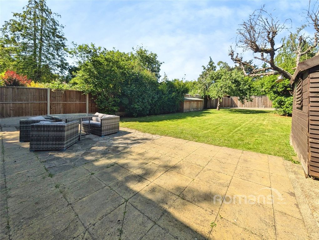 Property photo 2 of 18 Picture No. 14