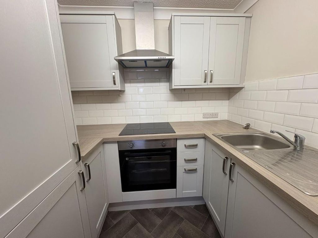 Property photo 3 of 4 Kitchen