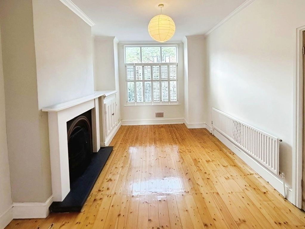 Property photo 3 of 11 Picture No. 19