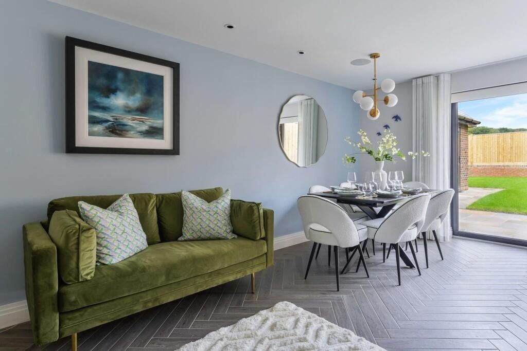 Property photo 2 of 40 4528453