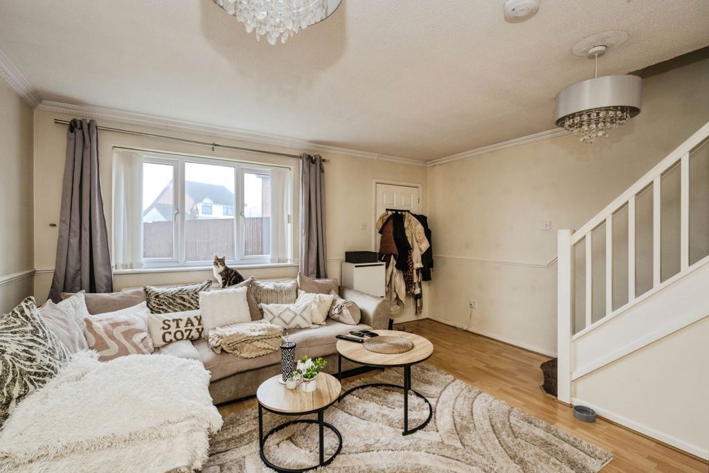 Property photo 3 of 20 Pbox-Img.Jpg