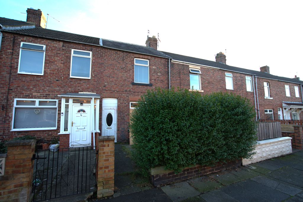 Property photo 1 of 11 External 2