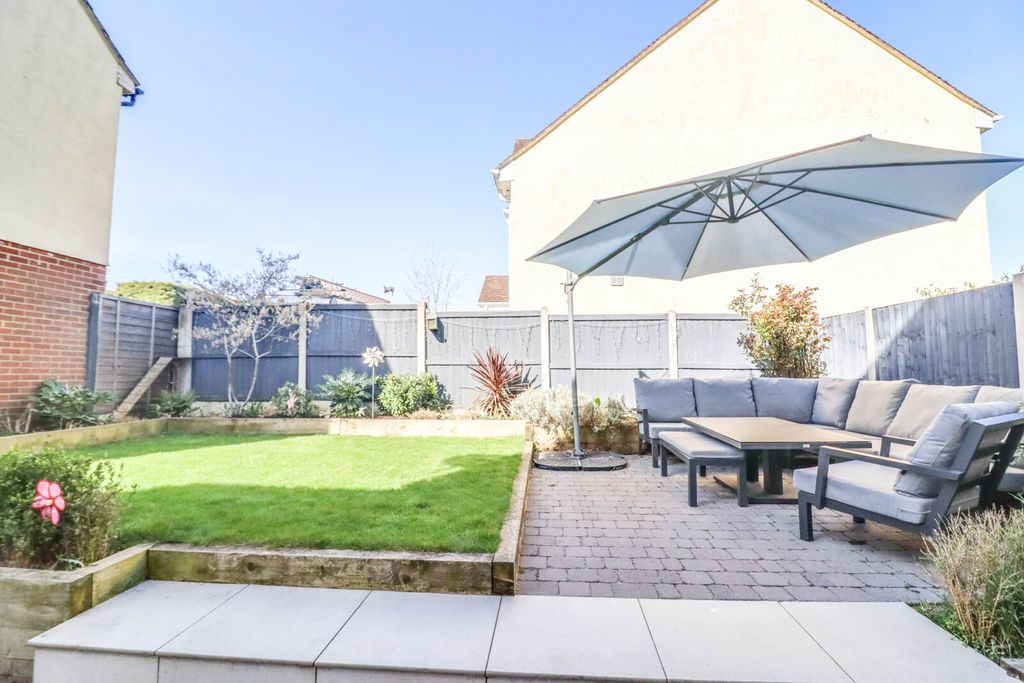 Property photo 3 of 14 Picture No. 32