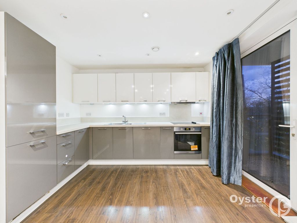 Property photo 3 of 15 Kitchen