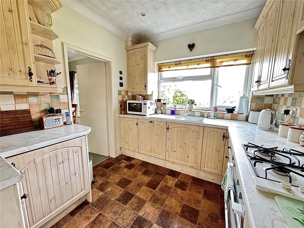 Property photo 2 of 22 Picture No. 37