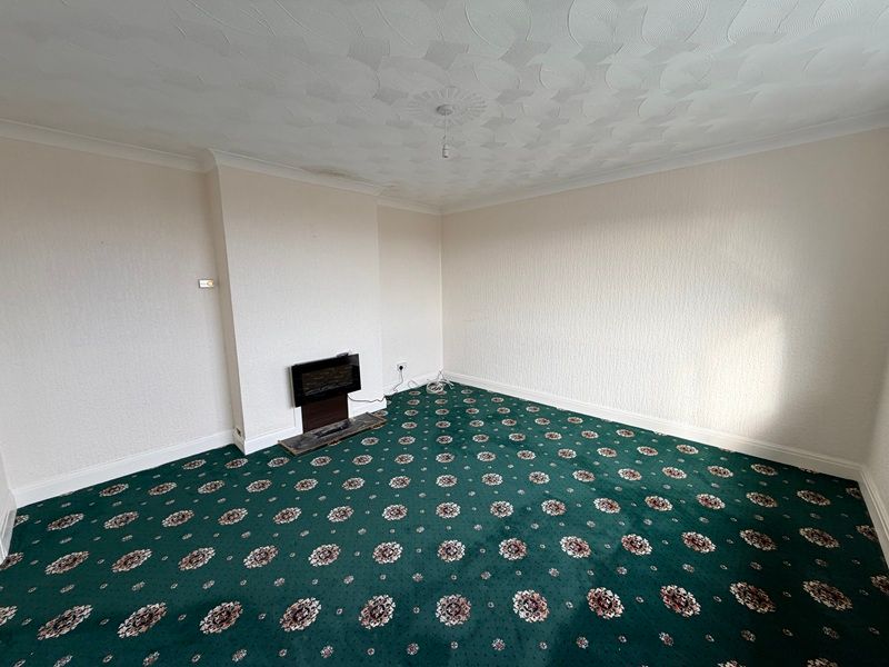 Property photo 3 of 12 Dining Room