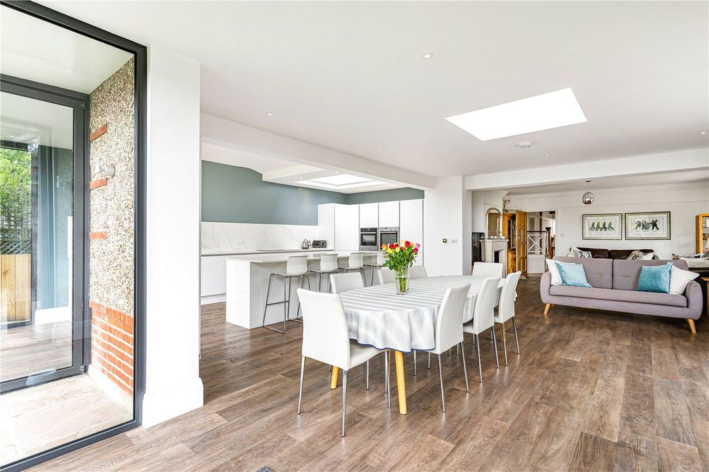 Additional image 8 of 5 bed detached house for saleBoston Gardens, Brentford TW8