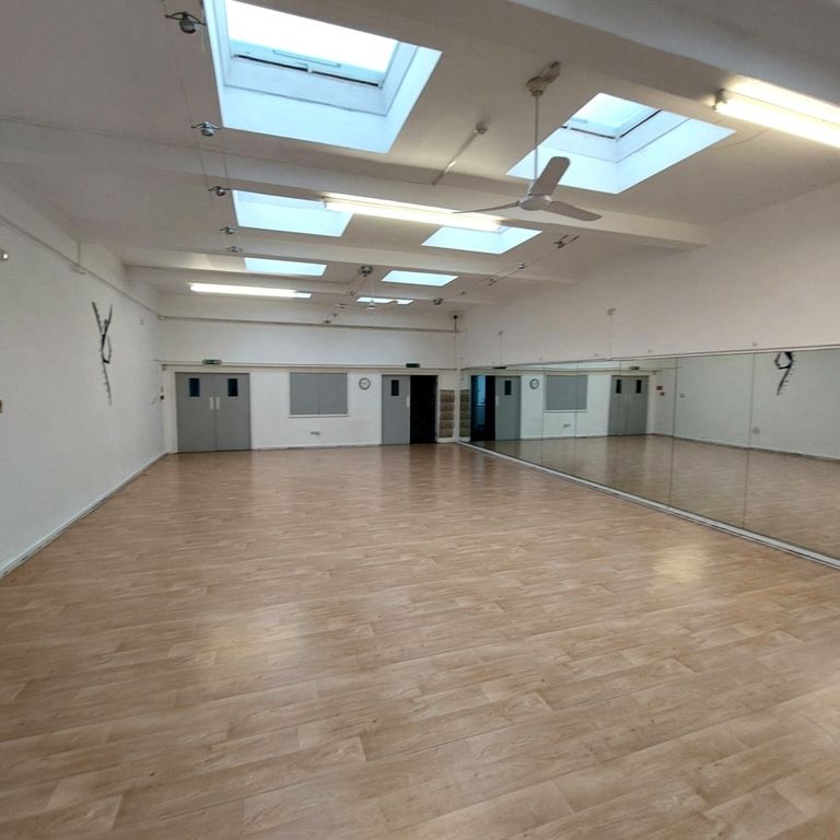 Property photo 2 of 7