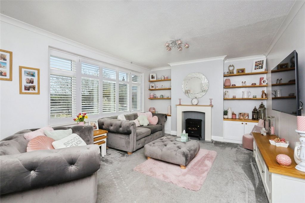 Property photo 2 of 13 Picture No. 12