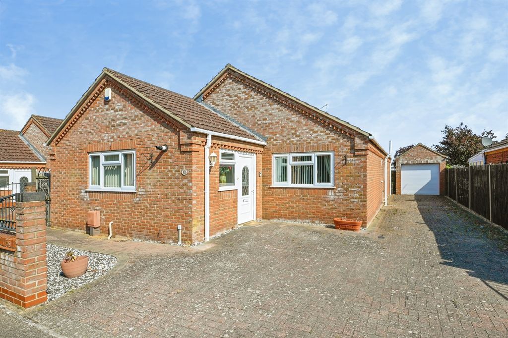 Property photo 1 of 15