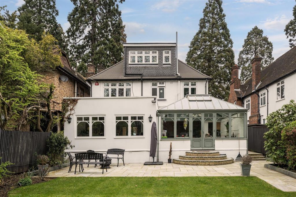 Additional image 20 of 4 bed detached house for saleCanons Drive, Edgware HA8