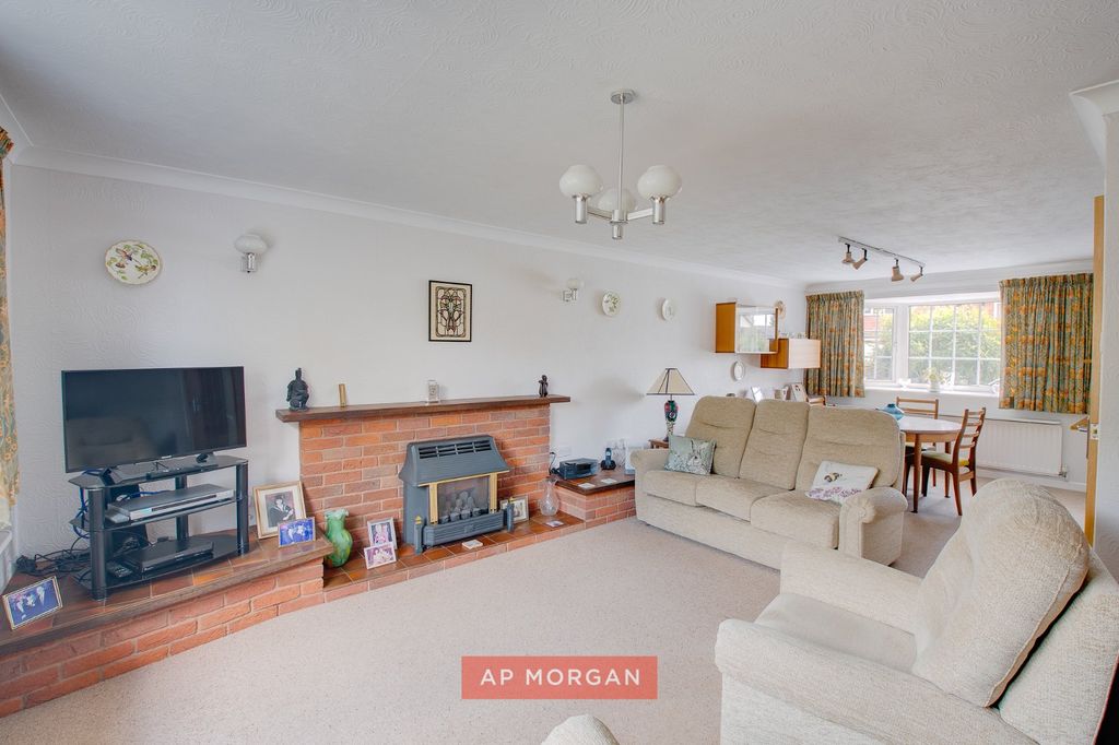 Property photo 3 of 13 Picture No. 05