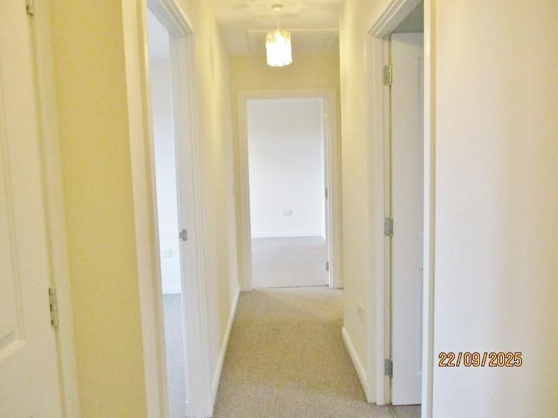 Property photo 3 of 10 Hallway