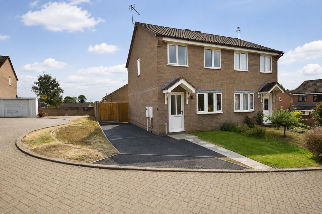 Property photo 1 of 13 Drayton 1