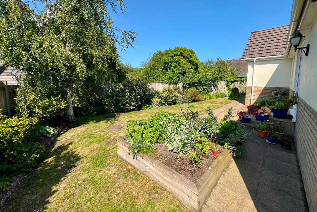 Property photo 3 of 14