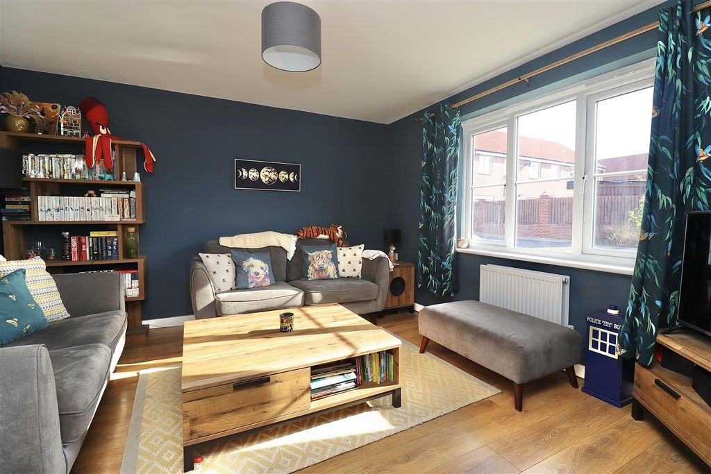 Property photo 2 of 19