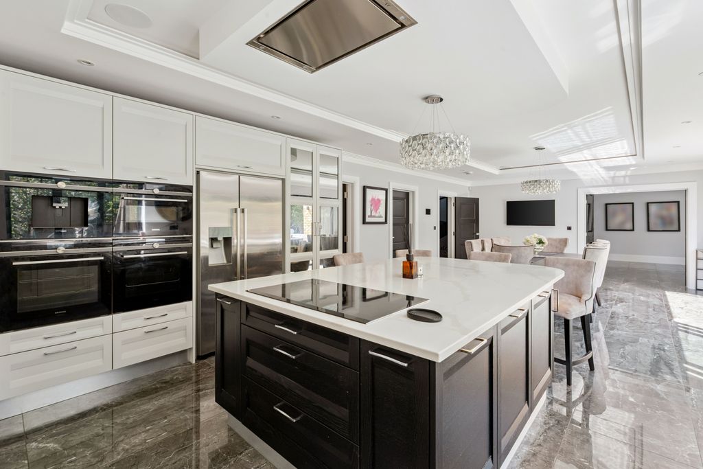 Property photo 3 of 39 Picture No. 45