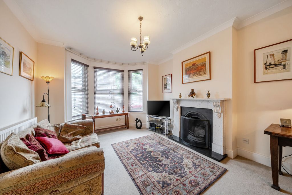 Property photo 2 of 16 1458727-12-6A0c33...