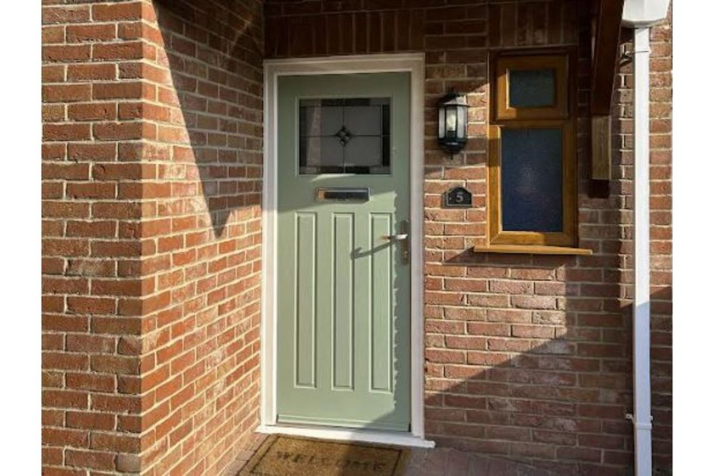 Property photo 2 of 19