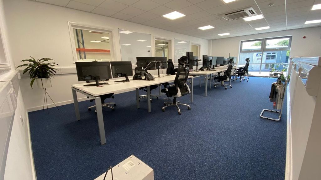 Property photo 2 of 11 Pic 3 23 12 25.Jpg