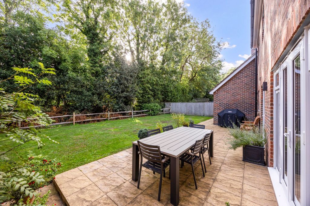 Property photo 3 of 16