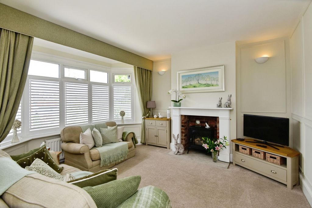 Property photo 2 of 38 Pbox-Img.Jpg