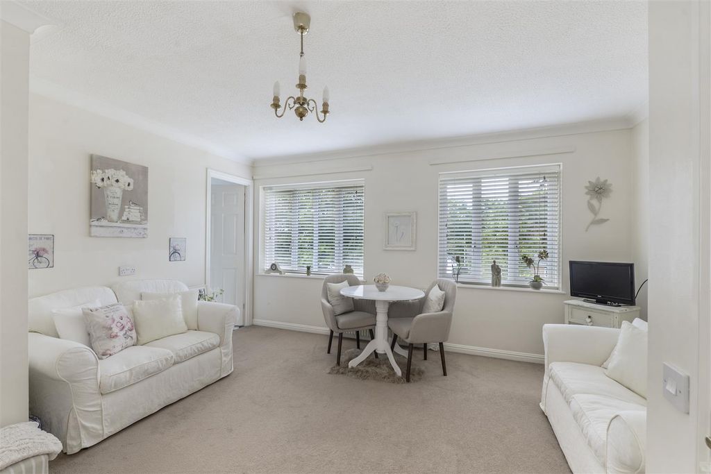 Property photo 3 of 15 02