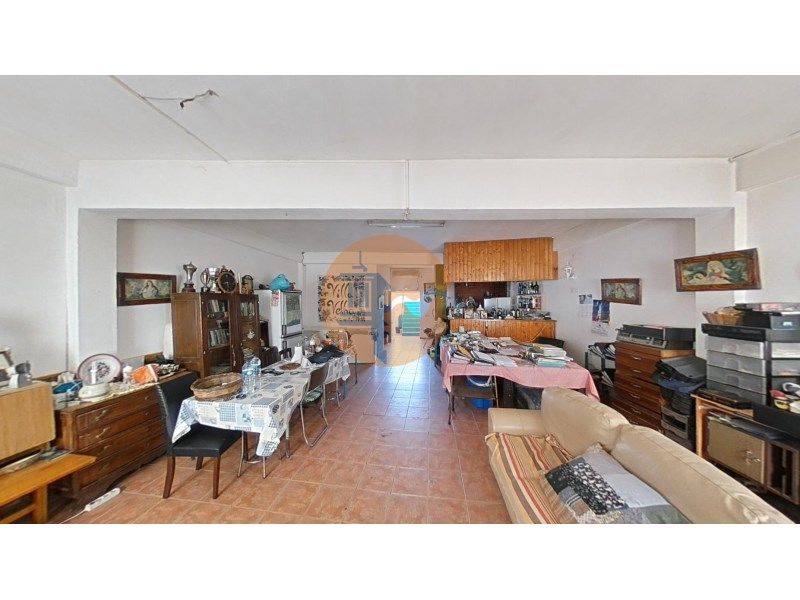 Property photo 2 of 68