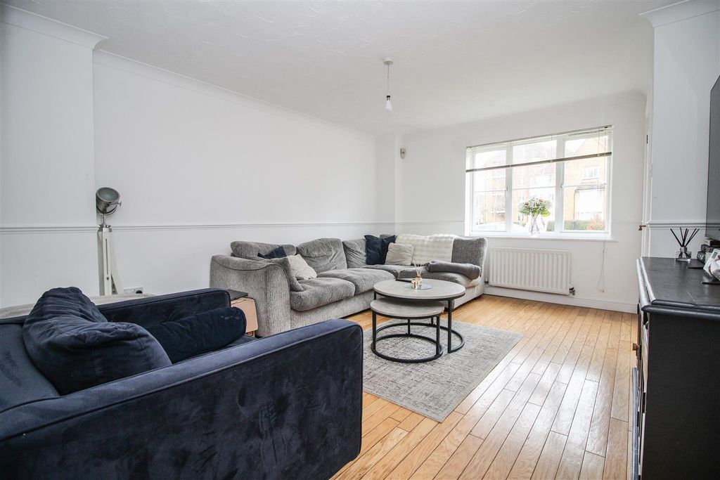 Property photo 2 of 12 Img_8758.Jpg