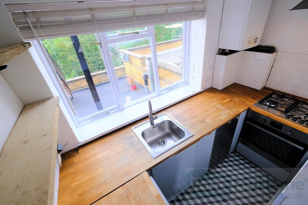 Property photo 2 of 10 Dscf3391.Jpg