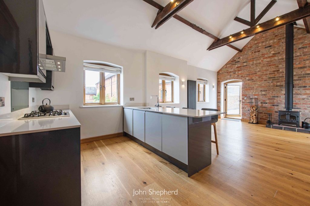 Property photo 1 of 18 Picture No. 15