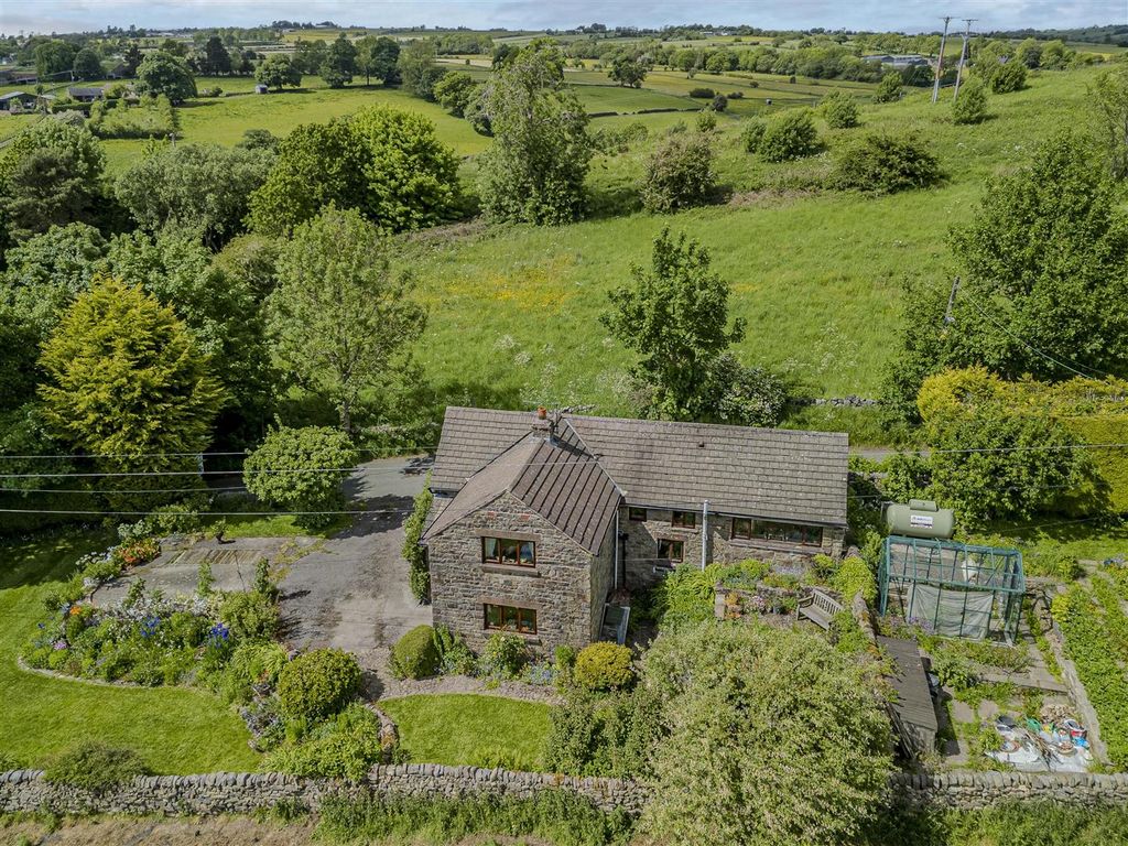 Property photo 1 of 46 Bromley Cottage