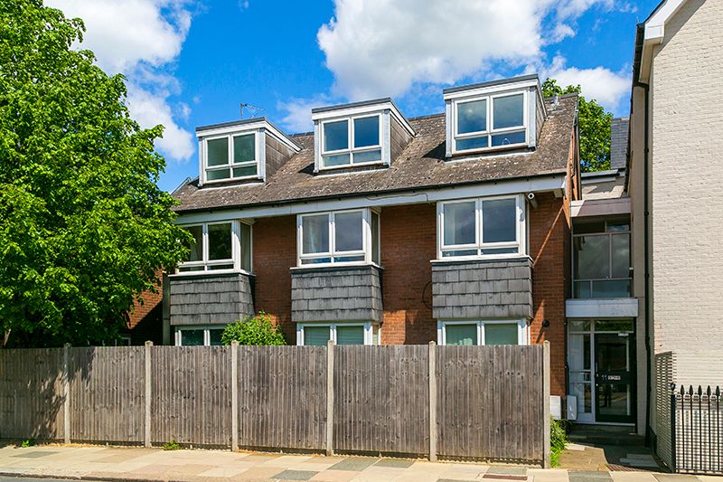 Property photo 1 of 8