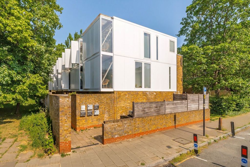 Property photo 1 of 10
