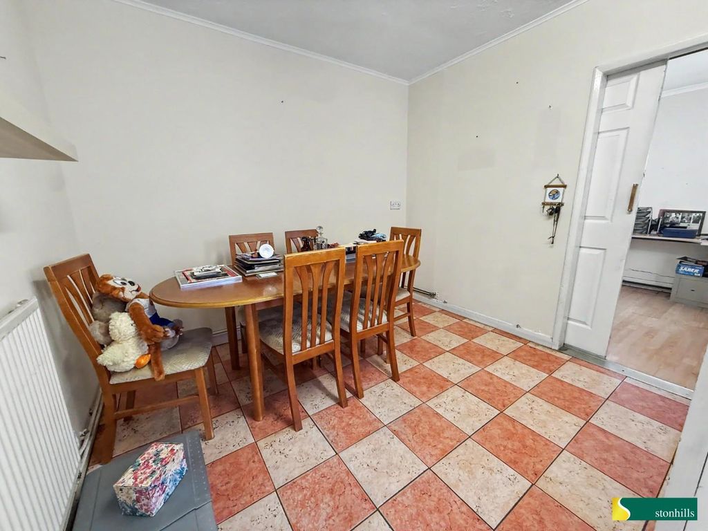 Property photo 3 of 17 4.Jpg